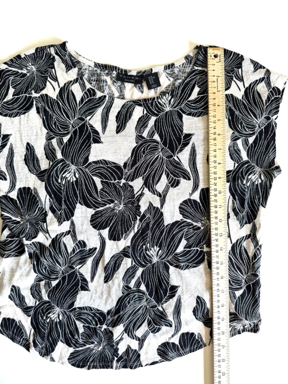 Tahari 100% Linen Black White Floral Lily Print Cap Sleeve Top Blouse Size XL - Picture 6 of 7
